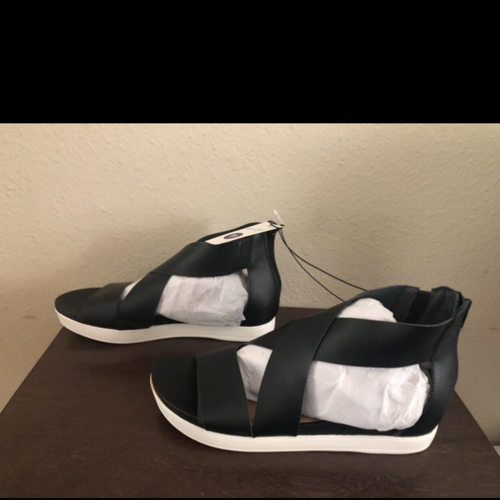 Universal Thread Ankle Strap Sandals - Picture 5 of 5